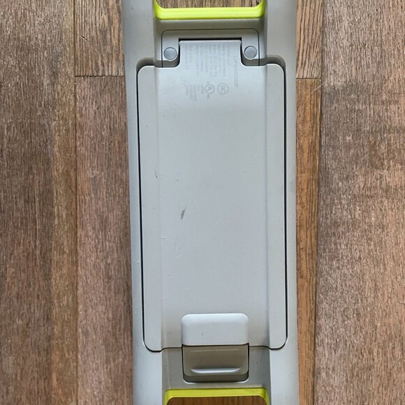 LifeProof Aquaphonics AQ10 Portable Bluetooth Speaker - Picture 4 of 6